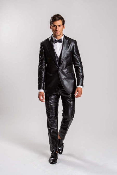 Abito smoking grigio con gilet in contrasto