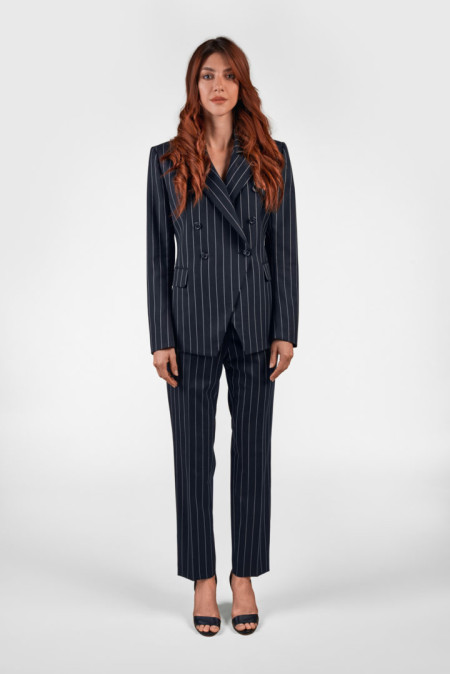 Women’s suit in pied de poule wool