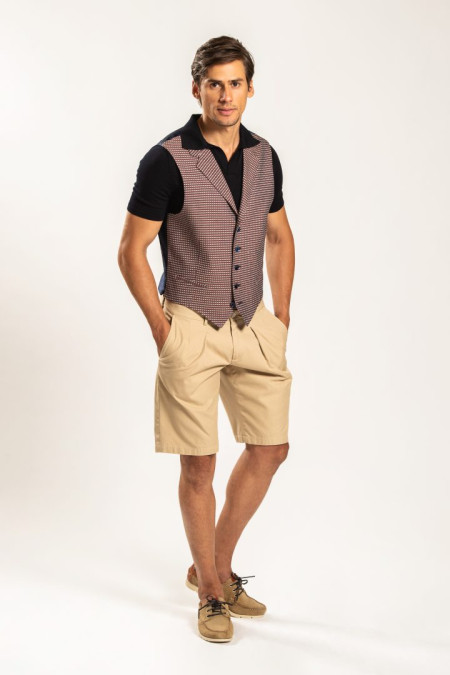 Men’s cotton vest in burgundy, blue and beige pattern